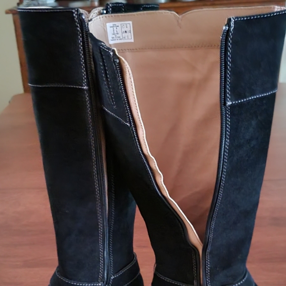 Women's Black Suede Boots - Picture 6 of 8